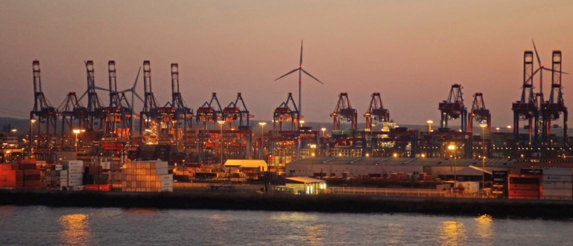 Hamburg port's wind turbines