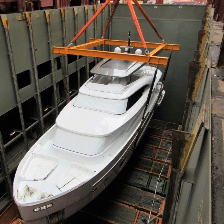 LSCT safely lifts 75ton yacht from water to container ship | Contship ...